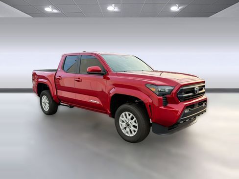 Used 2026 Toyota Tacoma SR5 RWD image 7