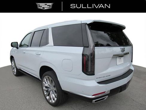 New 2026 Cadillac Escalade Luxury w/ LPO, Radiant Package AWD/4WD image 5