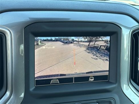 Used 2024 Chevrolet Silverado 2500 Custom w/ Custom Value Package image 18