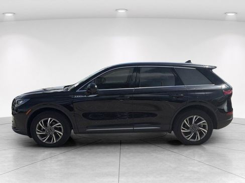 Used 2024 Lincoln Corsair FWD image 7