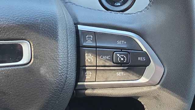 Used 2024 Jeep Compass Limited AWD/4WD image 15