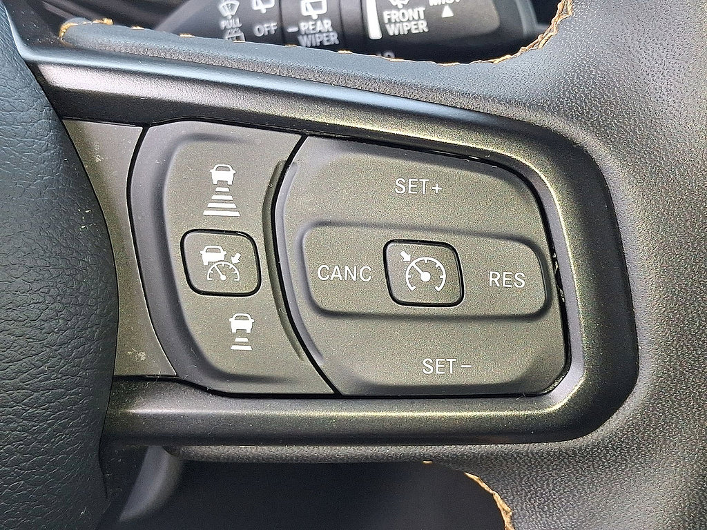 Used 2024 Jeep Wrangler Unlimited w/ Convenience Group AWD/4WD image 24