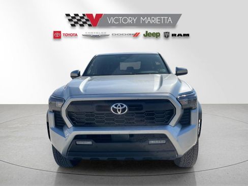 Used 2024 Toyota Tacoma TRD Off-Road w/ TRD Off Road Premium Package image 8