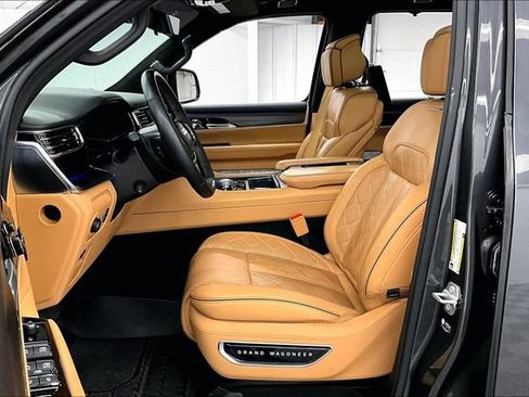 Used 2023 Jeep Grand Wagoneer Series III w/ Rear Seat Video Group 1 image 25