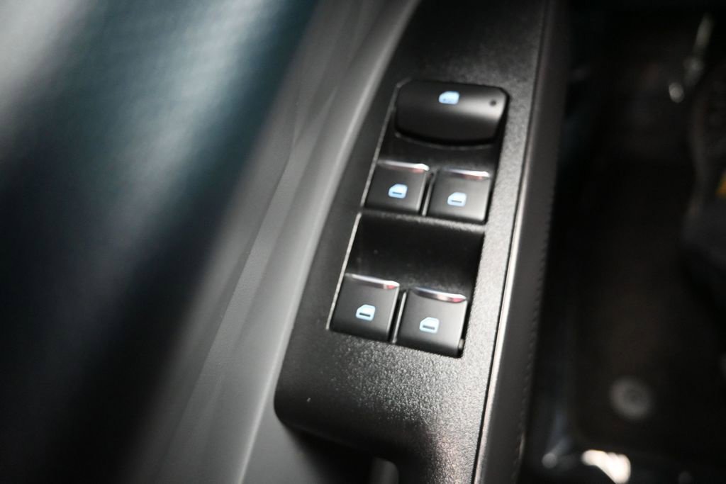 Used 2025 Ford Maverick XL FWD image 33