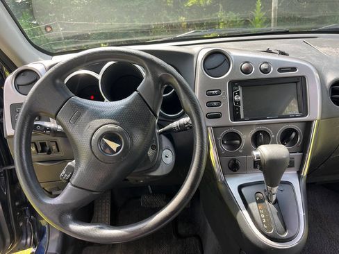 Used 2006 Pontiac Vibe w/ Sun And Sound Package FWD image 7