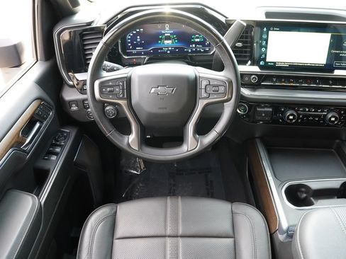 Used 2024 Chevrolet Silverado 3500 High Country w/ High Country Premium Package AWD/4WD image 23