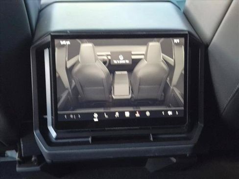 Used 2025 Tesla Cybertruck AWD Crew Cab image 19