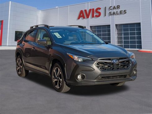 Used 2024 Subaru Crosstrek 2.0i Premium image 3
