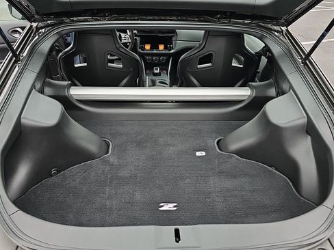 Used 2024 Nissan Z NISMO w/ Floor Mat Package RWD image 30