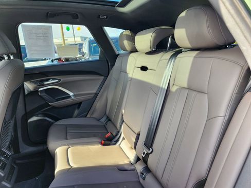 Certified 2025 Audi Q5 Premium image 15