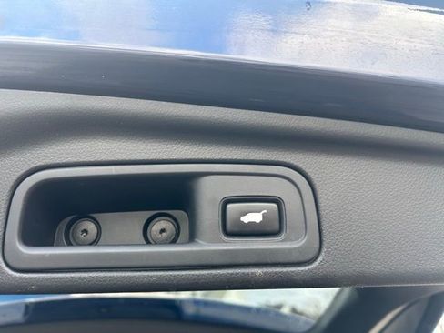 Used 2017 Honda Pilot EX-L image 9