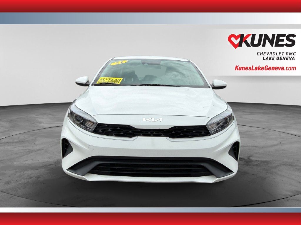 Used 2024 Kia Forte LXS FWD image 2