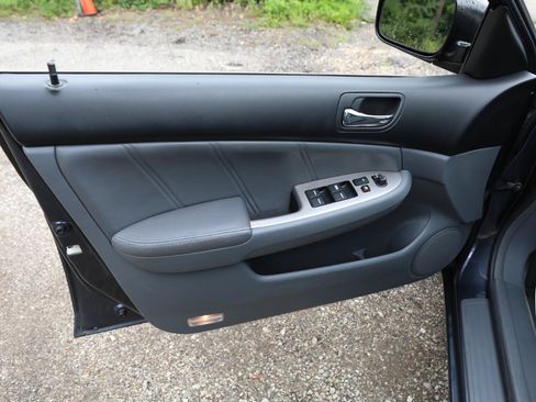 Used 2006 Honda Accord EX-L image 14