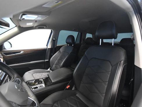 Used 2024 Volkswagen Atlas SE w/ Black Wheel Package image 20