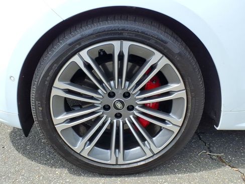 Certified 2025 Land Rover Range Rover Sport Dynamic SE AWD/4WD image 9