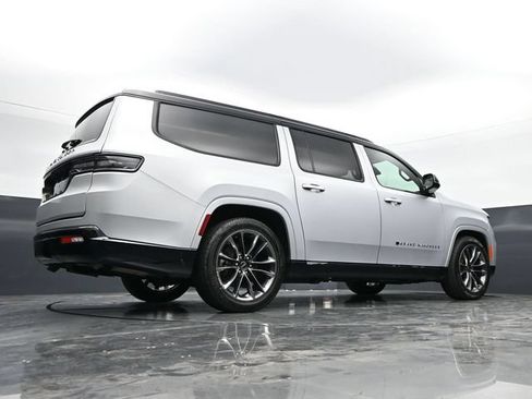 Used 2024 Jeep Grand Wagoneer L Series III w/ Quick Order Packagew 28T AWD/4WD image 39
