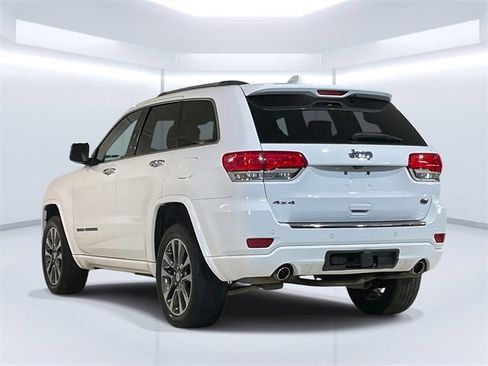 Used 2018 Jeep Grand Cherokee Overland image 9