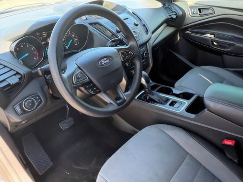 Used 2018 Ford Escape S image 19