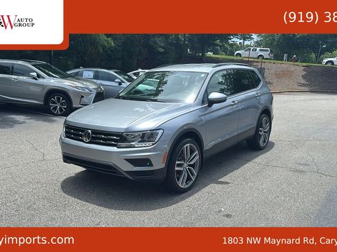 Used 2020 Volkswagen Tiguan S FWD image 1