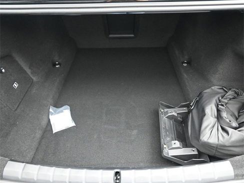 New 2026 BMW 750e xDrive w/ Premium Package image 14