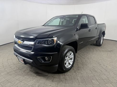 Used 2018 Chevrolet Colorado LT w/ LT Convenience Package image 3