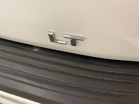 Used 2024 Chevrolet Tahoe LT AWD/4WD image 36