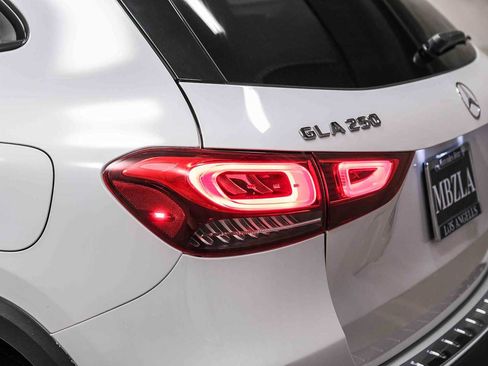 Certified 2023 Mercedes-Benz GLA 250 4MATIC image 7