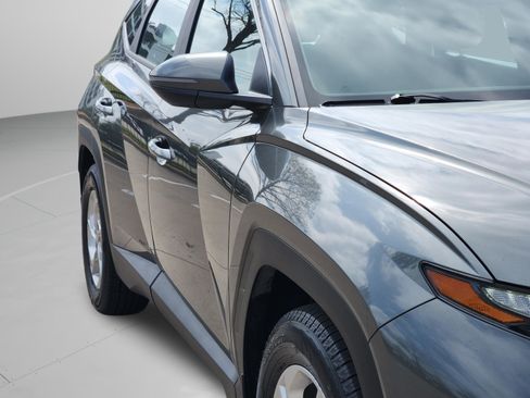 Used 2022 Hyundai Tucson SE image 9