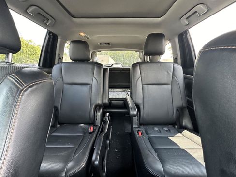 Used 2018 Toyota Highlander Limited Platinum AWD/4WD image 13