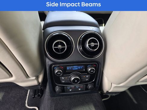 Used 2016 Jaguar XJ L Portfolio image 19