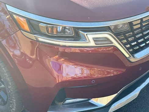 Used 2024 Kia Carnival SX Prestige image 33