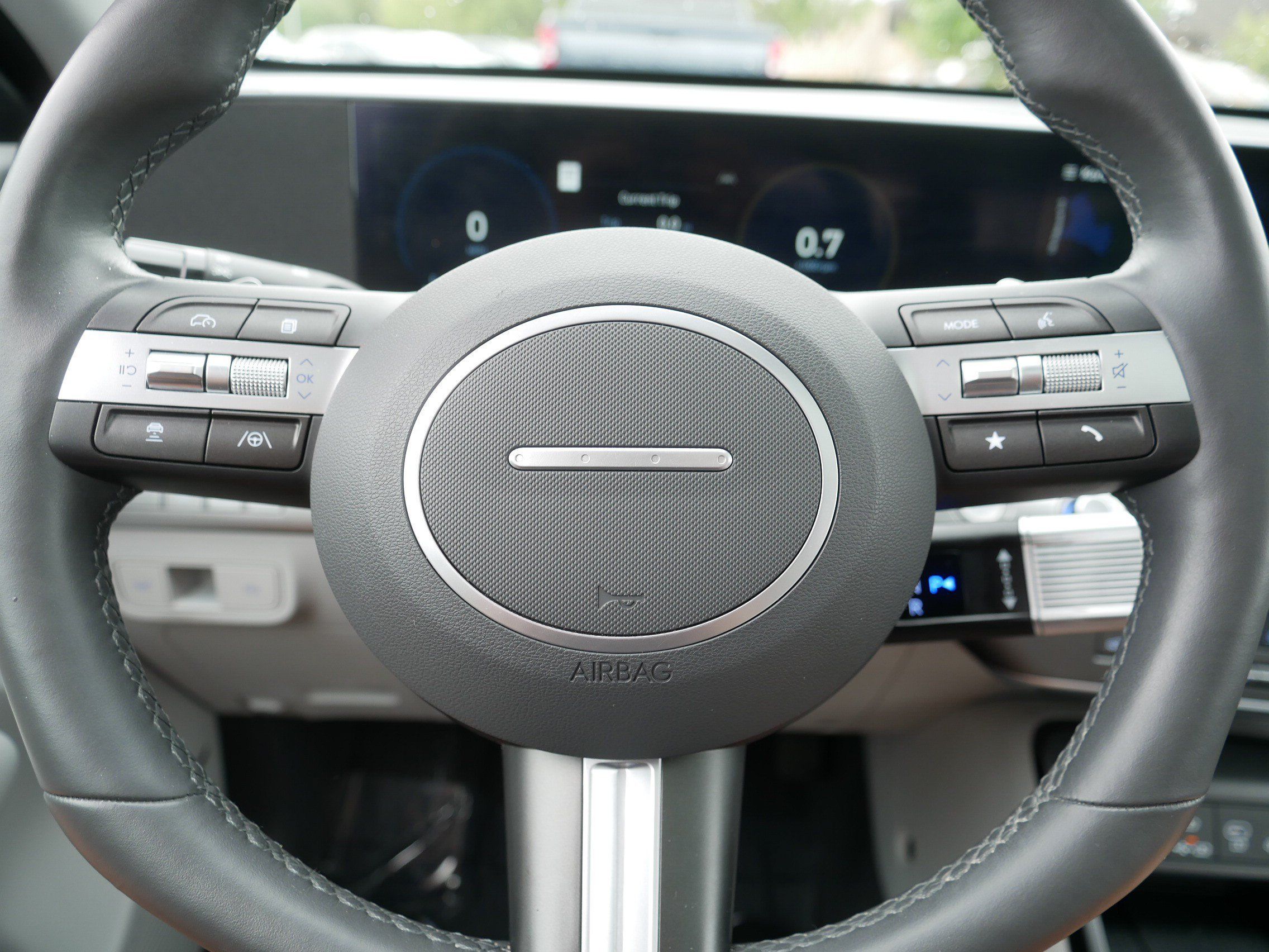 Used 2024 Hyundai Kona Limited AWD/4WD image 23