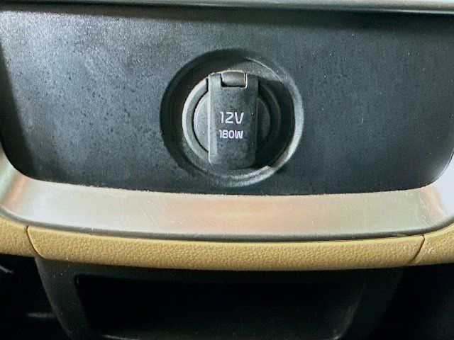 Used 2024 Kia Carnival EX FWD image 25