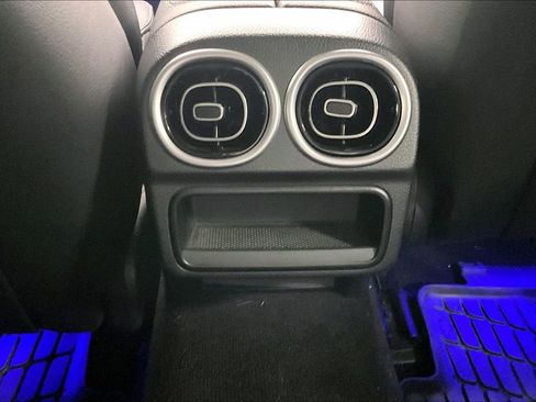 Used 2022 Mercedes-Benz C 300 Sedan image 23