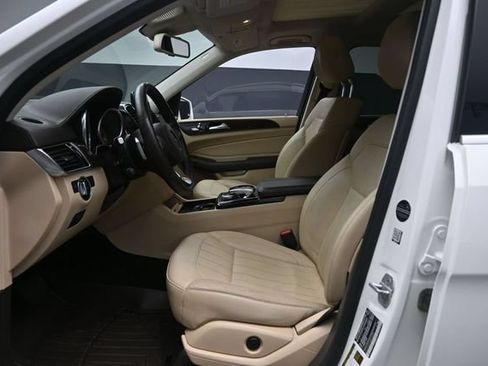 Used 2018 Mercedes-Benz GLS 450 4MATIC w/ Premium Package image 17