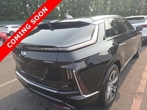 Used 2024 Cadillac Lyriq Luxury AWD/4WD image 4