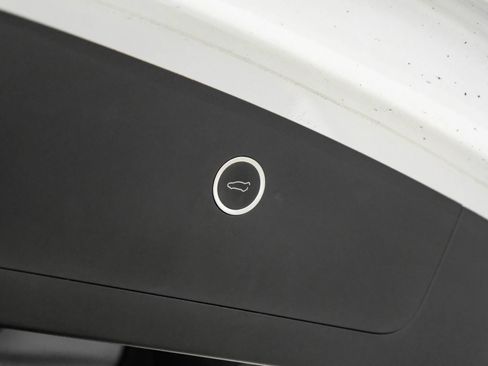 Used 2016 Tesla Model X P90D image 49