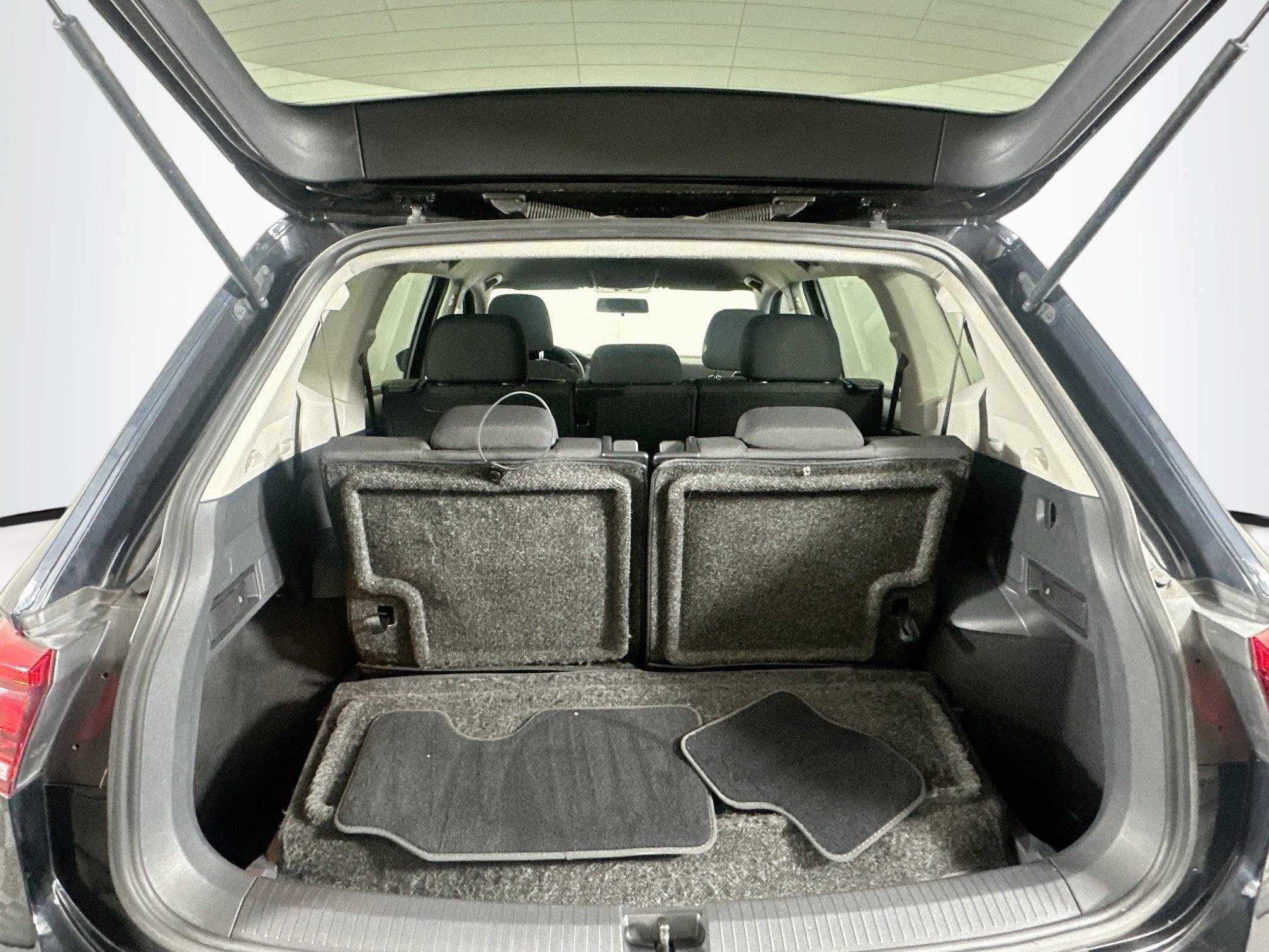 Used 2019 Volkswagen Tiguan S w/ Driver Assistance Package FWD image 28