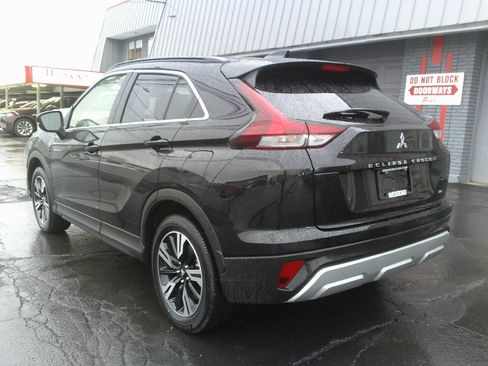 Used 2025 Mitsubishi Eclipse Cross AWD image 3