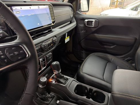 New 2026 Jeep Wrangler Sahara image 34