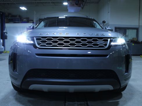 Used 2020 Land Rover Range Rover Evoque S image 37