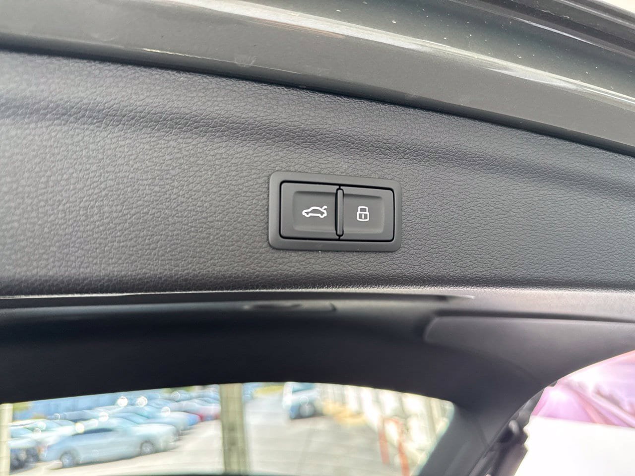 Certified 2025 Audi Q3 2.0T Premium w/ Convenience Package AWD/4WD image 11