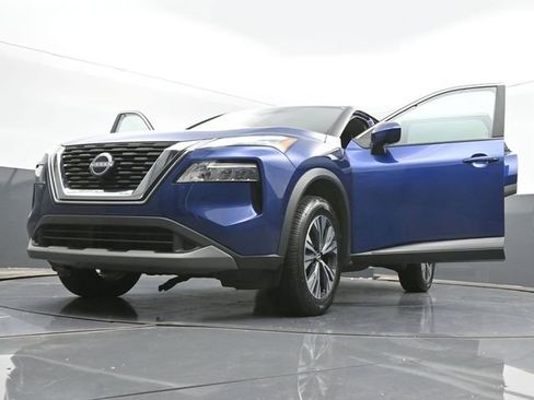 Used 2023 Nissan Rogue SV image 50