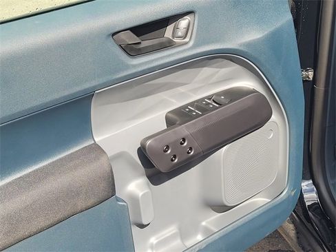 New 2025 Ford Maverick XL image 8