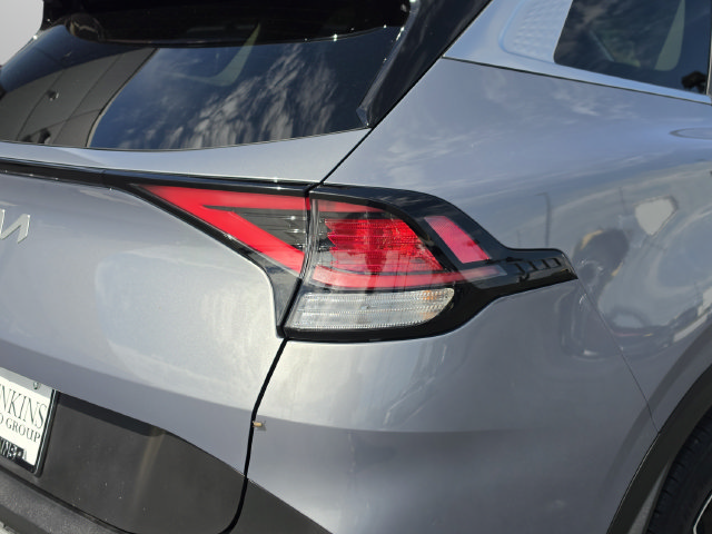 Used 2023 Kia Sportage EX FWD image 19