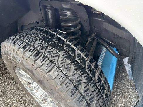 Used 2018 RAM 2500 Tradesman w/ Chrome Appearance Group AWD/4WD image 7