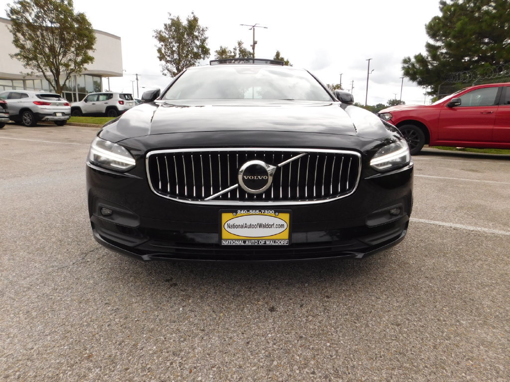 Used 2022 Volvo S90 B6 Momentum AWD/4WD image 4