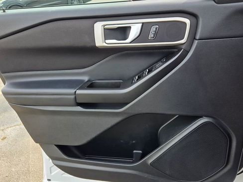 Used 2020 Ford Explorer XLT AWD/4WD image 28