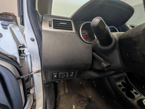 Used 2012 Nissan Versa 1.8 S w/ Plus Pkg FWD image 33